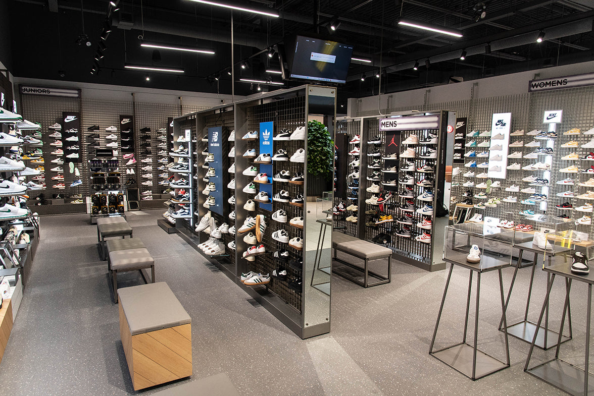 nike store willowbrook