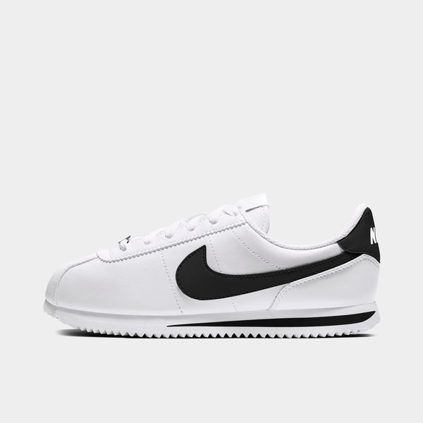 Basic white nikes sales
