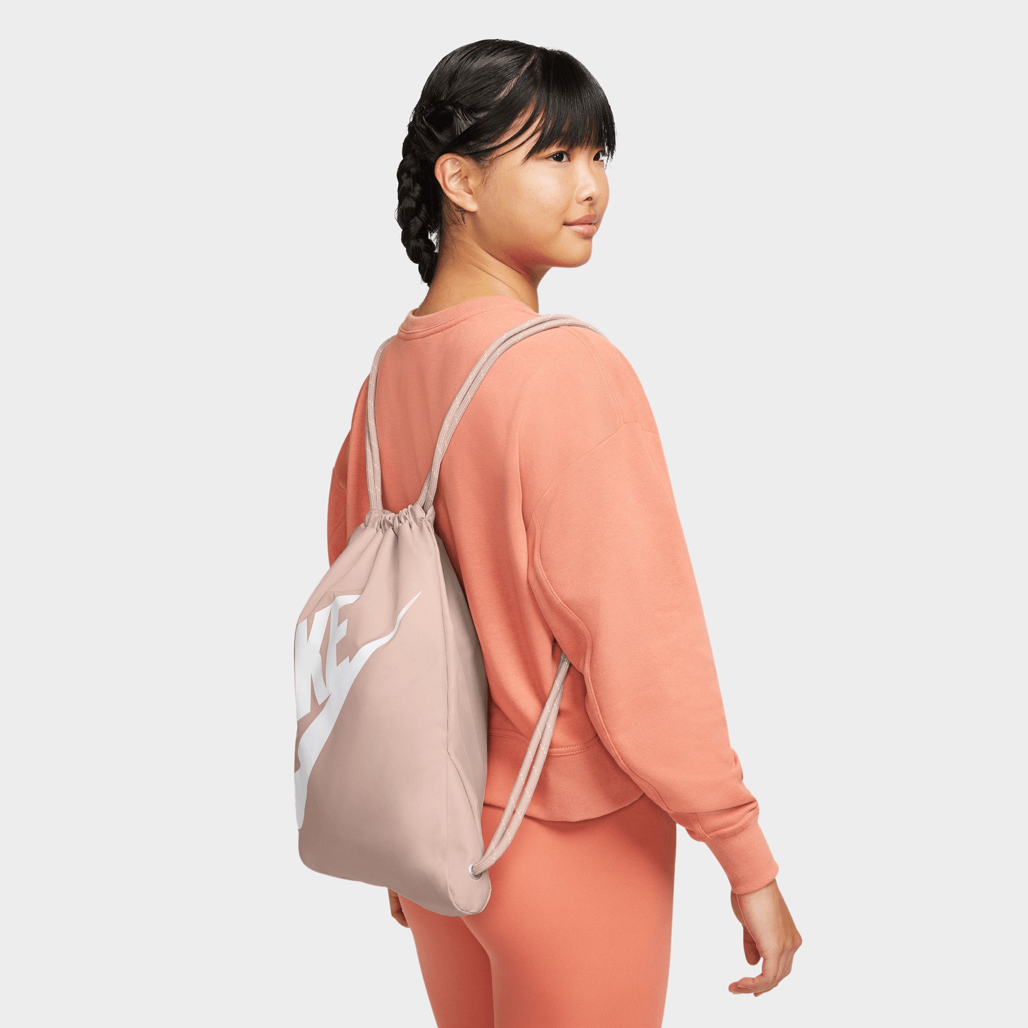 Nike Heritage Drawstring Bag Pink Oxford / Pink Oxford - White | JD