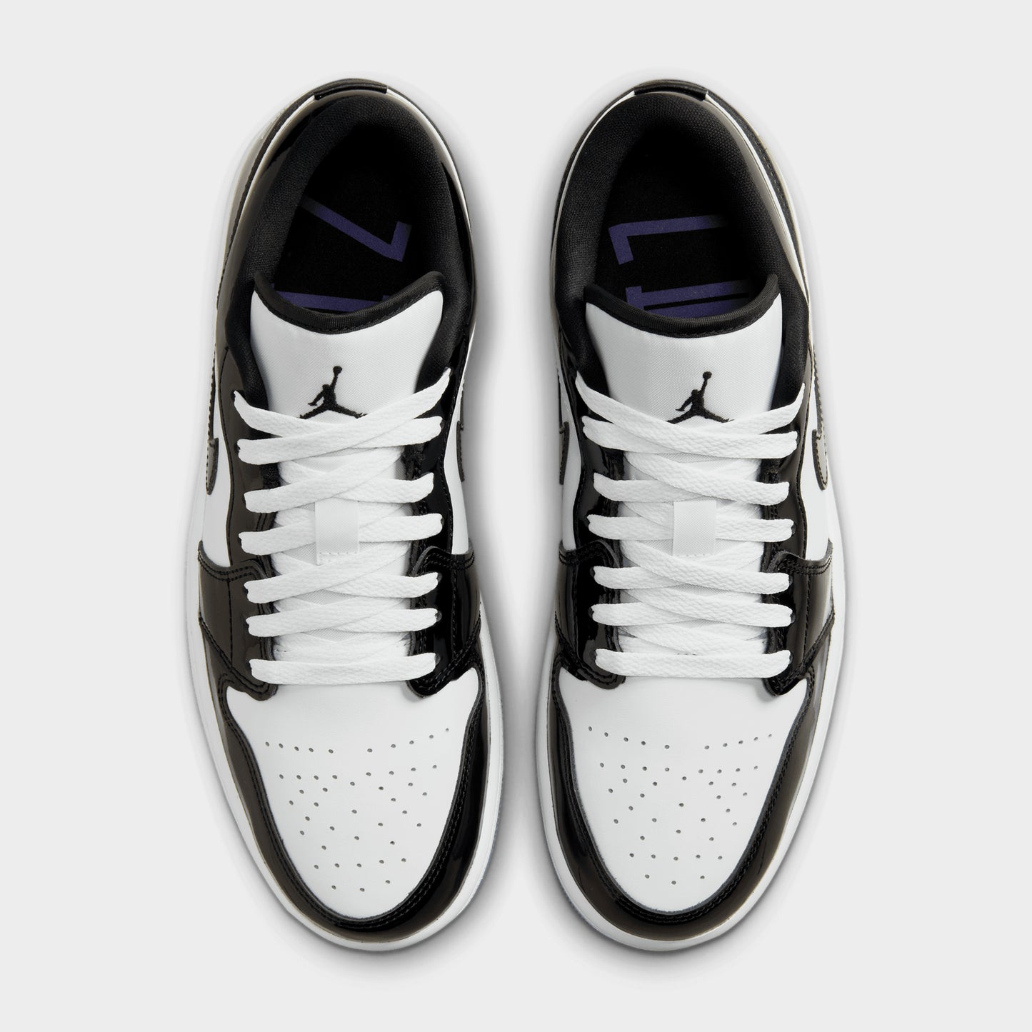 Jordan 1 Low SE White / Black