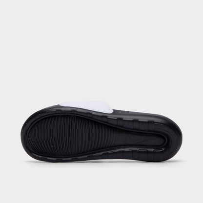 Nike Victori One Black / Black / White