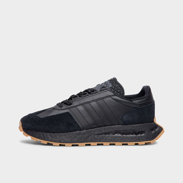 jd sports triple black